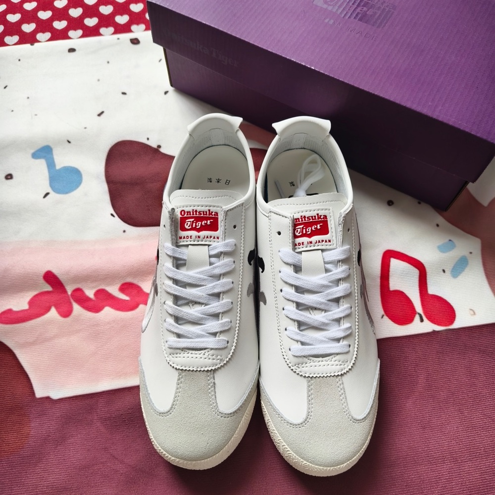 Onitsuka Tiger by Asics White and Black Mexico 66 Sneakers - Picture 5 of 9